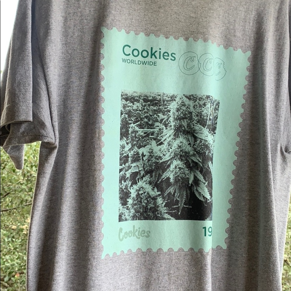 Cookies T shirt size large